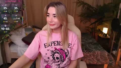 Rosie online show from 11-25-25, 01:05