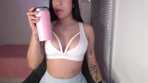 rosiehw online show from 10-22-25, 09:14