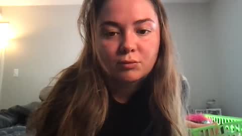 Snapshot of rosielinda16 chatting on 09-19-25, 03:45 Rosie online show from 09-19-25, 03:45