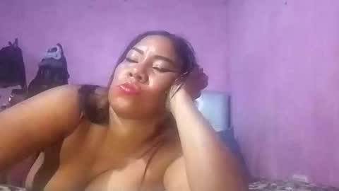 Snapshot of rosmerynava chatting on 01-08-25, 02:14 rosmerynavarro online show from 01-08-25, 02:14