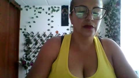Rossana  online show from 12-21-25, 12:34