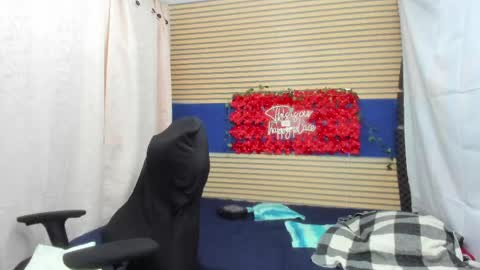 Snapshot of rosse_25 chatting on 05-15-26, 12:34 Would you like to help me with supplementation and sports suits so I can compete in powerlifting online show from 05-15-26, 12:34