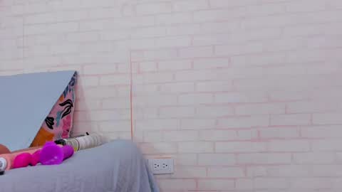 rosse_thompson11 online show from 01-18-25, 07:15