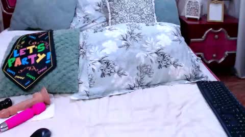 Rosse Cougar  online show from 02-15-26, 07:51