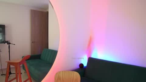 Rossey online show from 01-06-25, 01:53