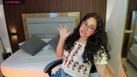 rossie_lanie_ online show from 04-08-26, 07:25