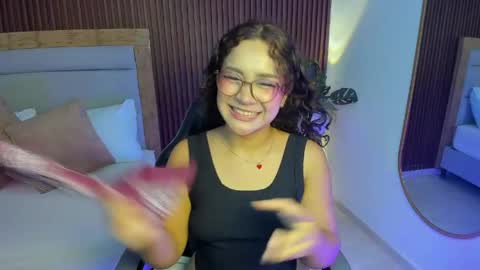 Snapshot of rossie_lanie_ chatting on 04-22-26, 07:48 rossie_lanie_ online show from 04-22-26, 07:48