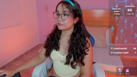 Snapshot of rossie_lanie_ chatting on 05-14-26, 04:30 rossie_lanie_ online show from 05-14-26, 04:30