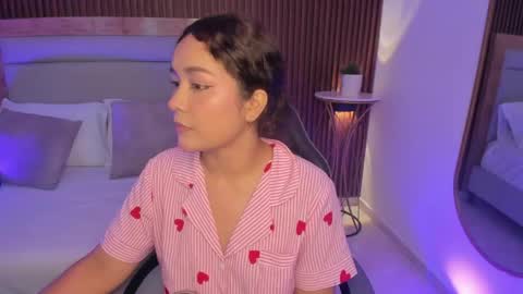 Snapshot of rossie_lanie_ chatting on 05-20-26, 08:15 rossie_lanie_ online show from 05-20-26, 08:15