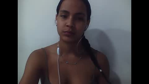 Snapshot of rosss690 chatting on 03-05-25, 10:21 ross online show from 03-05-25, 10:21