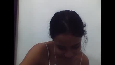 Snapshot of rosss690 chatting on 03-09-25, 12:53 ross online show from 03-09-25, 12:53