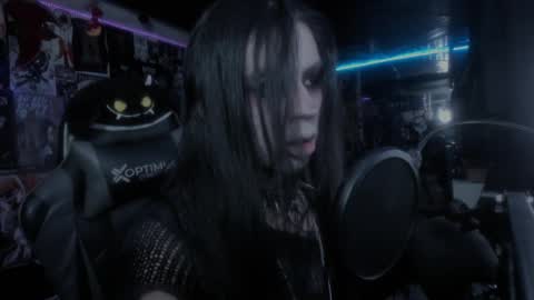 Snapshot of rotten_dreams chatting on 02-25-25, 11:00 rot online show from 02-25-25, 11:00