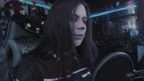 Snapshot of rotten_dreams chatting on 11-13-25, 11:25 rot online show from 11-13-25, 11:25