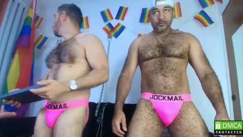 Snapshot of roughsex_and_bdsm2 chatting on 06-08-26, 01:28 Tommy and Wilson online show from 06-08-26, 01:28