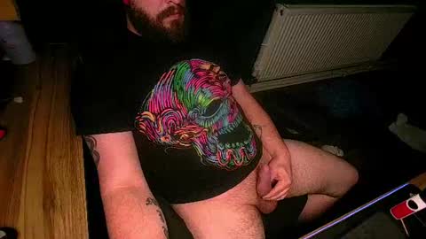 Snapshot of roughwonder chatting on 06-11-26, 02:11 Luke online show from 06-11-26, 02:11