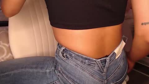 Rouss marie henao  online show from 03-17-26, 06:00