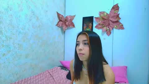 rousse_violet online show from 02-11-25, 11:44