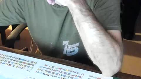 Snapshot of routi chatting on 10-26-25, 06:47 routi97 online show from 10-26-25, 06:47