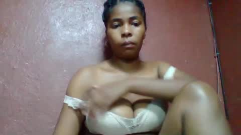 rovaelyah online show from 10-22-25, 02:39