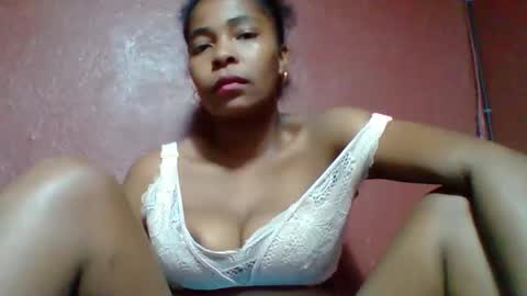 rovaelyah online show from 01-18-26, 05:22