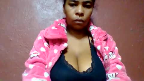 rovaelyah online show from 05-27-26, 02:41