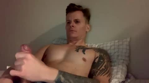 Snapshot of roverone89 chatting on 02-28-26, 09:32 roverone89 online show from 02-28-26, 09:32