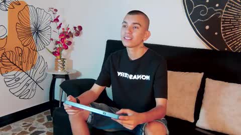 Rowan online show from 10-10-25, 12:15