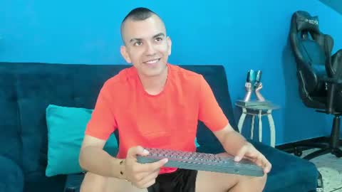Snapshot of rowancley chatting on 07-11-26, 11:57 Rowan online show from 07-11-26, 11:57
