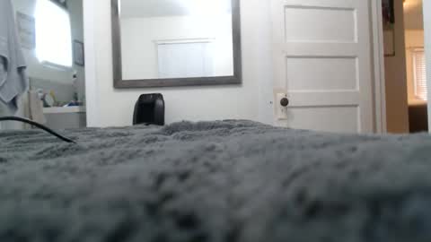 rowley2018 online show from 12-24-24, 07:55