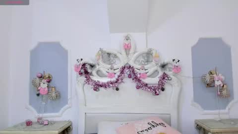 roxana_scott1 online show from 12-03-25, 03:58