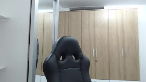 Snapshot of roxanalove7 chatting on 01-01-25, 08:37 Roxana online show from 01-01-25, 08:37