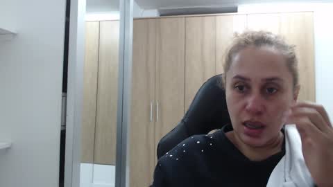 Snapshot of roxanalove7 chatting on 01-04-25, 12:05 Roxana online show from 01-04-25, 12:05