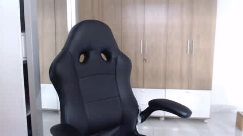 Snapshot of roxanalove7 chatting on 02-03-25, 09:18 Roxana online show from 02-03-25, 09:18