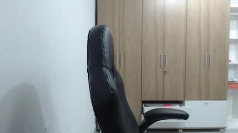 Roxana online show from 05-21-26, 01:12