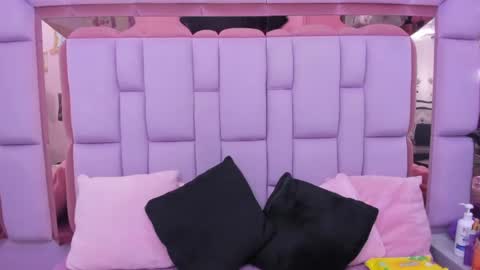 roxane_vega online show from 07-18-26, 06:12