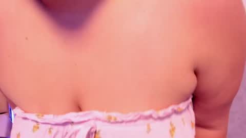 Snapshot of roxanebrown chatting on 06-29-26, 07:25 roxanebrown online show from 06-29-26, 07:25