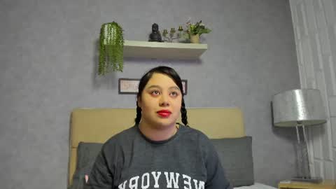 Snapshot of roxanebrown chatting on 07-18-26, 01:04 roxanebrown online show from 07-18-26, 01:04