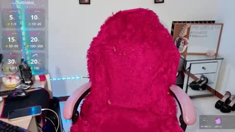 Roxane  online show from 01-17-26, 06:55