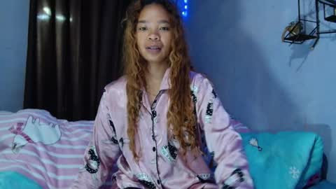 roxanne_98 online show from 03-22-26, 03:10