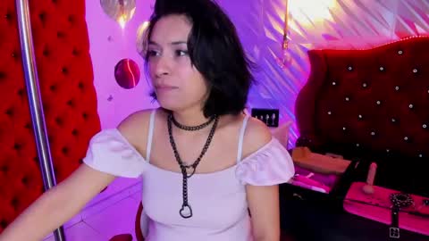 roxanne_han online show from 05-25-26, 12:22