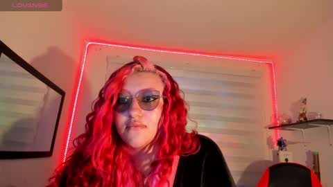 Snapshot of roxanne_morelli chatting on 04-19-26, 06:10 roxanne online show from 04-19-26, 06:10