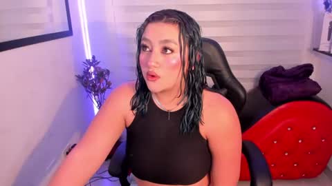 Snapshot of roxanne_morelli chatting on 07-05-26, 12:34 roxanne online show from 07-05-26, 12:34