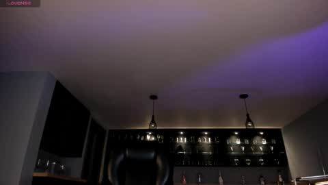 Roxanne Hill  online show from 12-21-25, 11:50