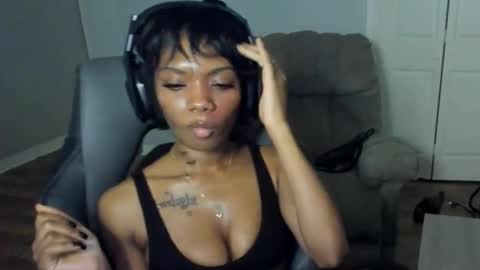 roxcakes online show from 05-13-26, 03:42