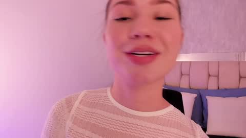 Roxie  online show from 01-21-25, 10:41