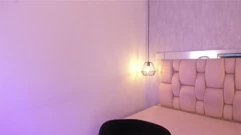 Roxie  online show from 02-23-26, 07:22