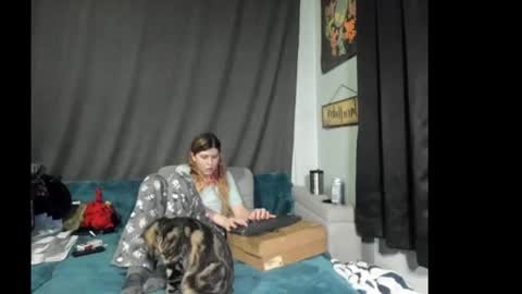 roxihazeleyes online show from 12-03-25, 05:48