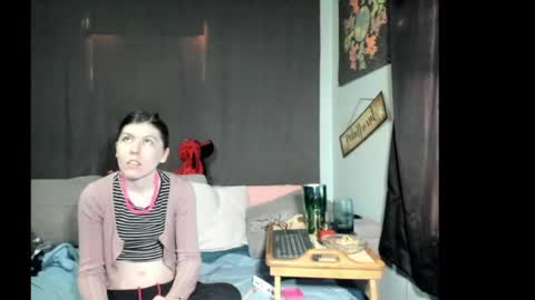 roxihazeleyes online show from 04-29-26, 11:55