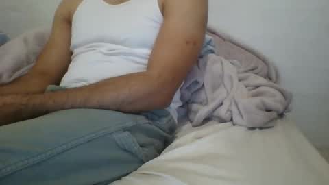 Snapshot of roxthar999 chatting on 10-01-25, 01:06 roxthar999 online show from 10-01-25, 01:06