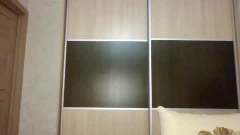 Roxxy Wharton online show from 11-18-25, 05:45